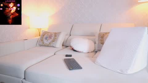 vanessa online show from 4, 3, 2026