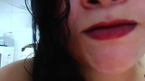 KELLY LUNA  online show from 1, 7, 2026
