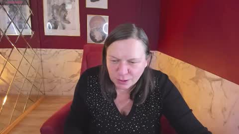 Kelly online show from 4, 12, 2025