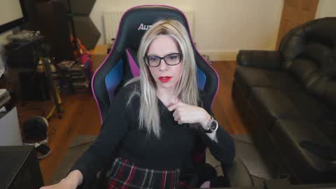 kelseycobalt online show from 1, 1, 2025