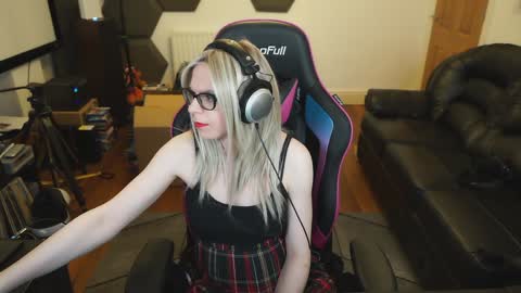 kelseycobalt online show from 2, 2, 2025