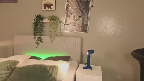   online show from 6, 10, 2025