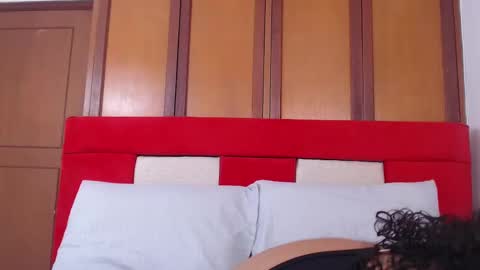 Snapshot of kendaall_sweet chatting on 4, 12, 2024 Kendall online show from 4, 12, 2024