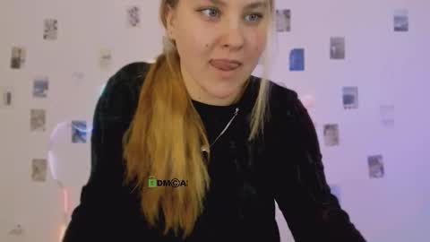 Snapshot of kendal_blow chatting on 9, 2, 2026 Sweet Kendal online show from 9, 2, 2026