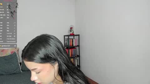 Snapshot of kendalgrey01 chatting on 20, 12, 2024 Kendal online show from 20, 12, 2024