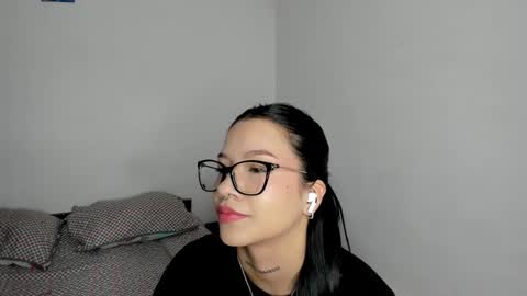 Snapshot of kendalgrey01 chatting on 10, 9, 2025 Kendal online show from 10, 9, 2025