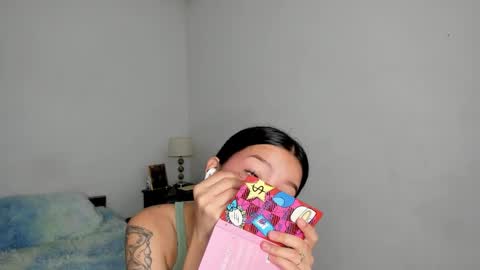 Snapshot of kendalgrey01 chatting on 17, 10, 2025 Kendal online show from 17, 10, 2025