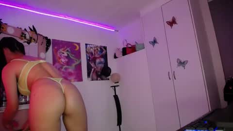 Snapshot of kendall_777 chatting on 19, 12, 2024 kendall INSTAGRAM alice vargas04 online show from 19, 12, 2024