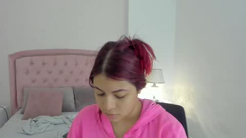 Kendall online show from 15, 9, 2025