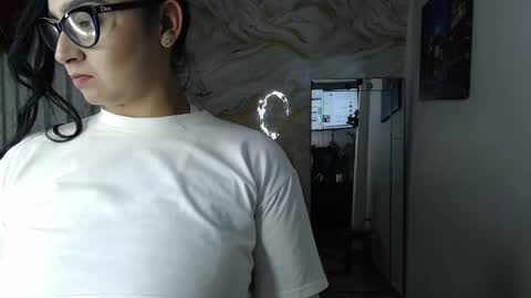 Snapshot of kendall_morry chatting on 13, 9, 2025 kendall  online show from 13, 9, 2025