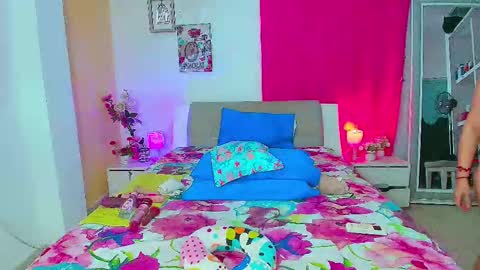 kendra_love31 online show from 23, 3, 2026