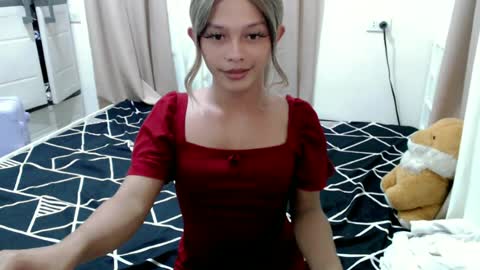 kendra_lunaxx online show from 27, 6, 2026