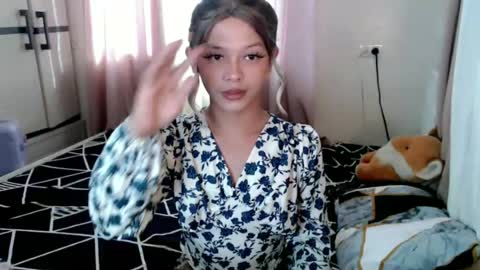 kendra_lunaxx online show from 29, 6, 2026