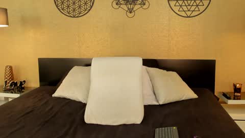 Snapshot of kendraleroy chatting on 16, 1, 2025 KENDRA online show from 16, 1, 2025