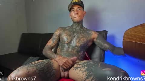 Snapshot of kendrik_brown chatting on 13, 12, 2024 kendrick brown online show from 13, 12, 2024
