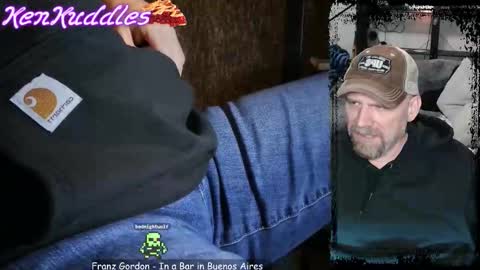 Snapshot of kenkuddles chatting on 23, 11, 2025 Ken Kuddles online show from 23, 11, 2025