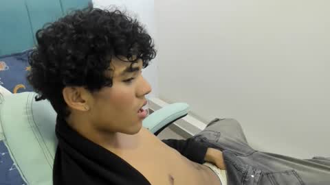 K E N N Y online show from 5, 3, 2026