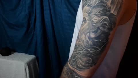 Kennfox777 online show from 24, 12, 2024