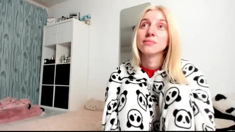 Kenzie online show from 27, 2, 2025