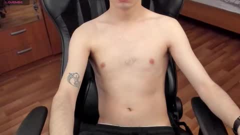 Looking for a moderator I PVT IS OPEN online show from 11, 10, 2025