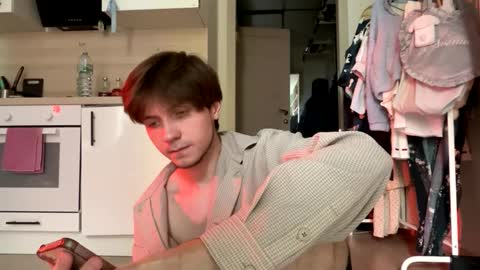 Kero online show from 8, 3, 2025