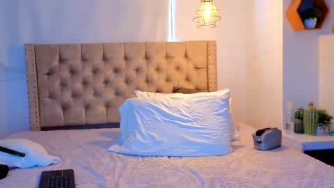 Kery Hillson online show from 7, 3, 2026