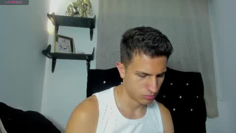 Snapshot of kevin_ahs1 chatting on 28, 7, 2026 Kevin Ahs online show from 28, 7, 2026