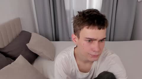 Snapshot of kevin_kess chatting on 18, 11, 2025 Ask me online show from 18, 11, 2025