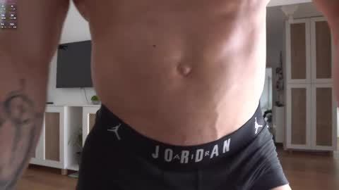 Snapshot of kevinandresxx chatting on 21, 2, 2025 Kevin online show from 21, 2, 2025