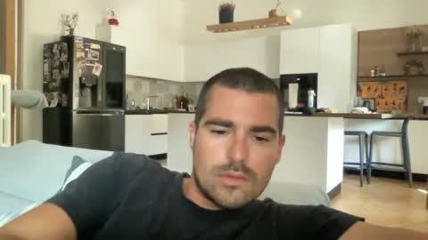 kevinpillobello online show from 25, 7, 2026