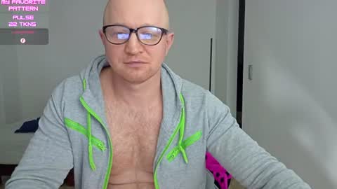 Snapshot of kevintyler69 chatting on 17, 6, 2026 Kevin online show from 17, 6, 2026