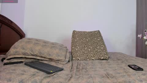 kevin and ottis online show from 10, 4, 2026