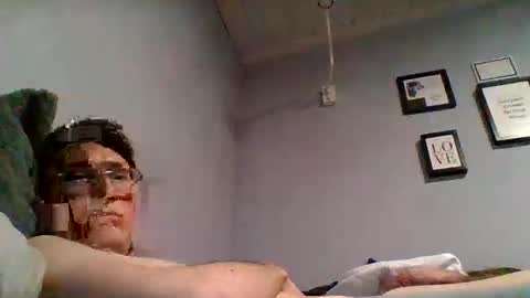 kevkev_01 online show from 31, 3, 2026