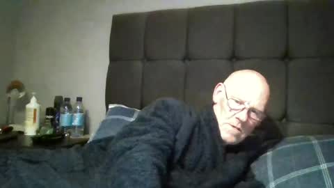 Snapshot of kevlooking4sez chatting on 2, 7, 2026 kevlooking4sez online show from 2, 7, 2026