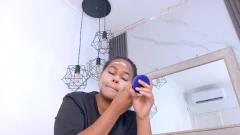 Snapshot of keyla_mejia chatting on 28, 6, 2026 Keyla online show from 28, 6, 2026