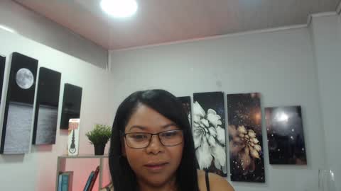 Snapshot of keylathomson chatting on 5, 1, 2025 Keyla online show from 5, 1, 2025