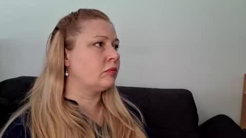 khaleesi0890 online show from 12, 11, 2025