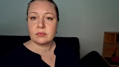 khaleesi0890 online show from 13, 11, 2025