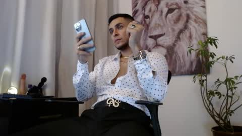 Snapshot of khalican chatting on 16, 4, 2026 KhalicaN online show from 16, 4, 2026