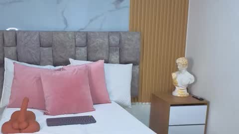 khalifa online show from 24, 11, 2025