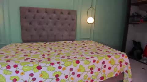 Kathe Hot online show from 15, 1, 2025