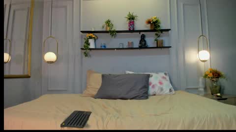 Kathe Hot online show from 15, 9, 2025