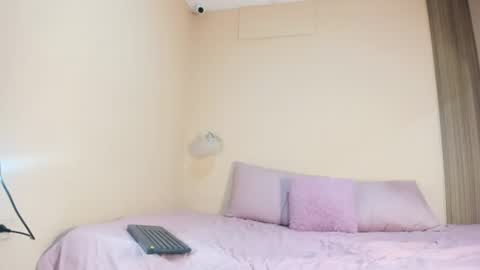 Snapshot of khaterine_hot_1 chatting on 7, 7, 2026 Kathe Hot online show from 7, 7, 2026