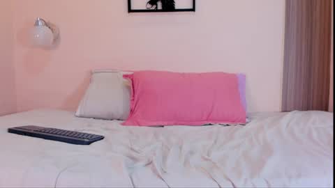 Snapshot of khaterine_hot_1 chatting on 1, 8, 2026 Kathe Hot online show from 1, 8, 2026