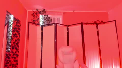 Khloe online show from 15, 9, 2025