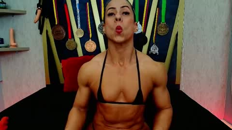 Snapshot of khloe_rossich chatting on 6, 6, 2026 online show from 6, 6, 2026