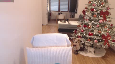 Khloe online show from 6, 12, 2024