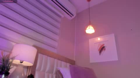 Snapshot of khloe_sweeet chatting on 4, 10, 2025 khloe_sweeet online show from 4, 10, 2025