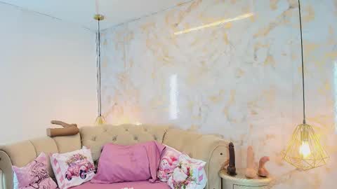 Khloe online show from 21, 11, 2025