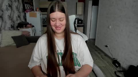 kianna_dior_ online show from 22, 11, 2025